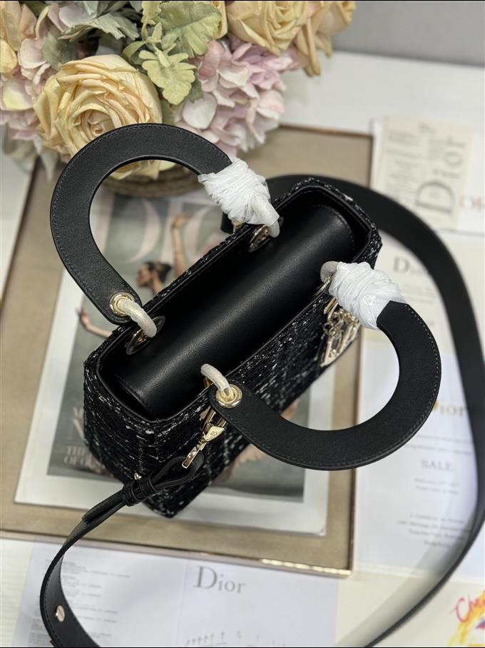 2025228Y650P21155869