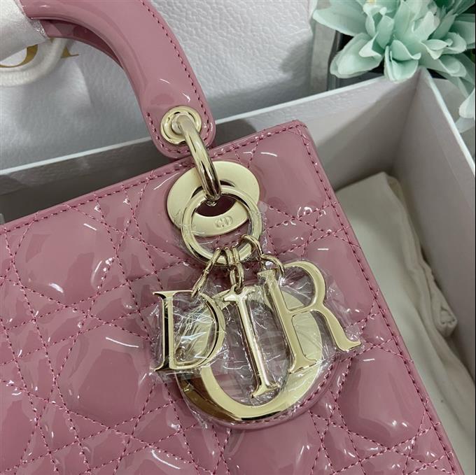 2025228Y650P211715700