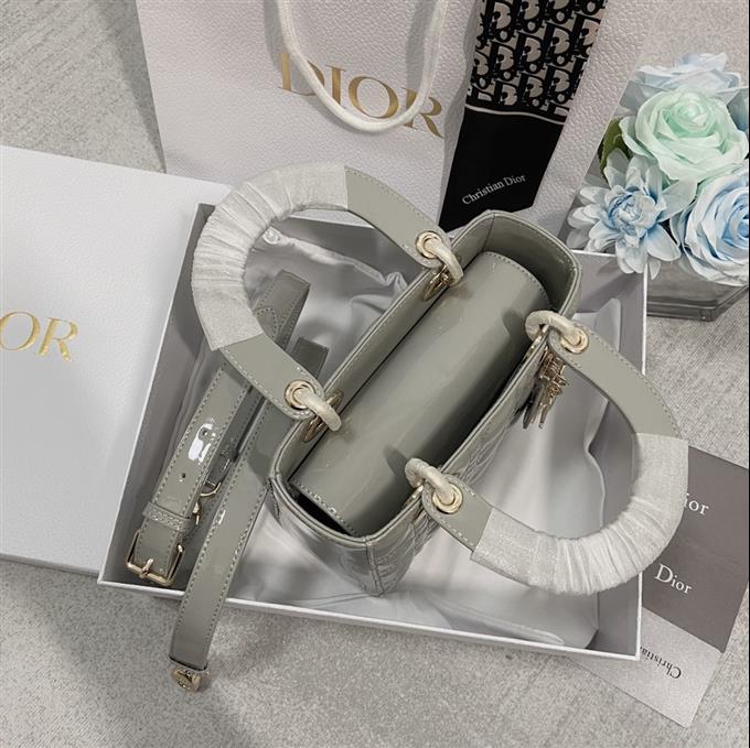 2025228Y650P211715887