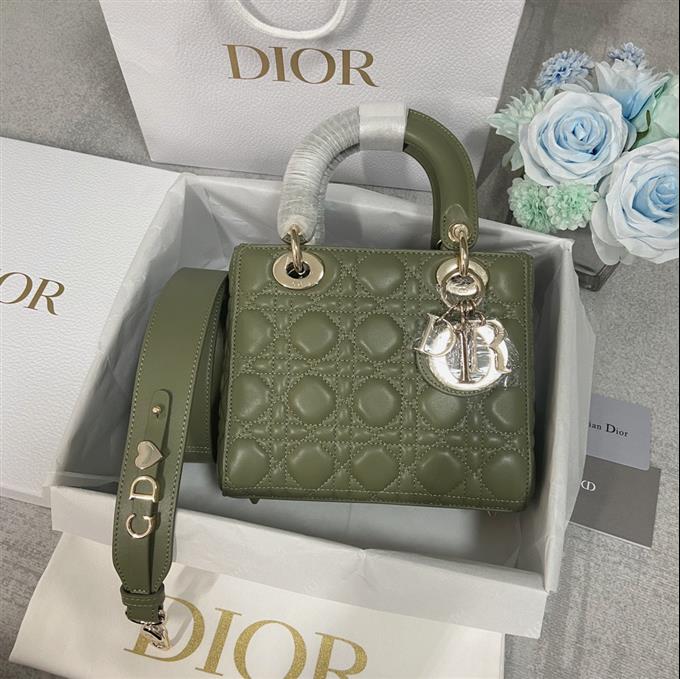 2025228Y650P211716232