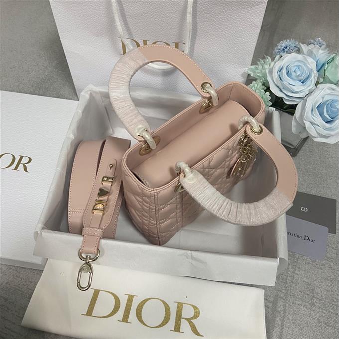 2025228Y650P211716611