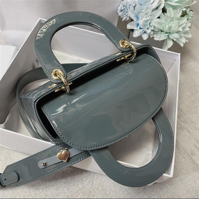 2025228Y650P211717584