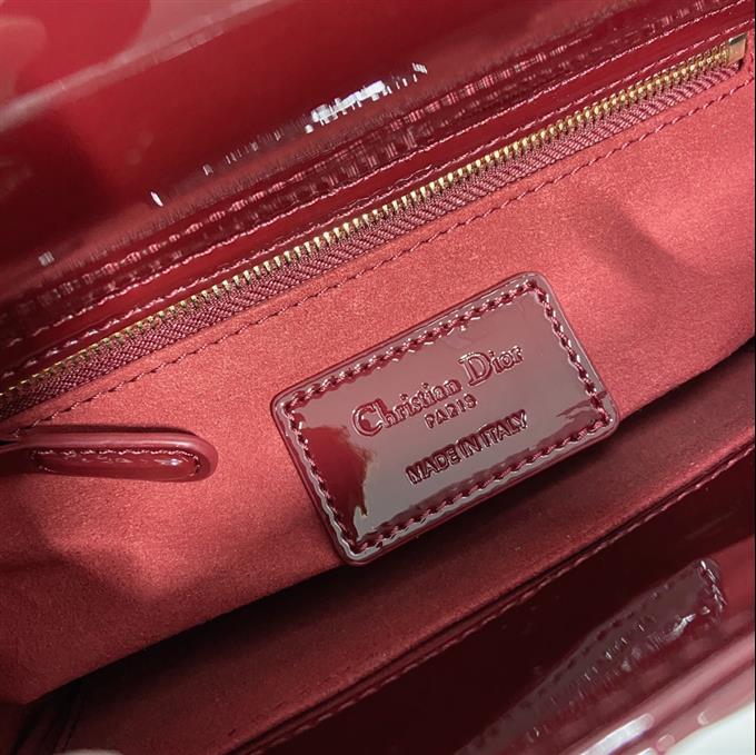 2025228Y650P211717884