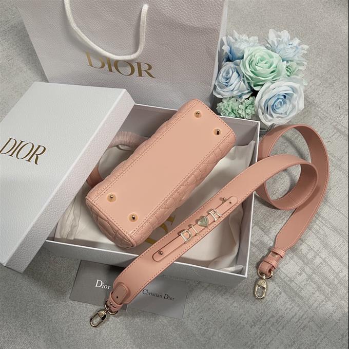 2025228Y650P211718182