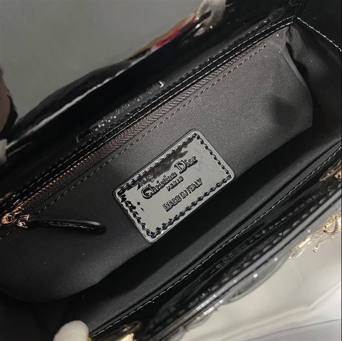 2025228Y650P21171824