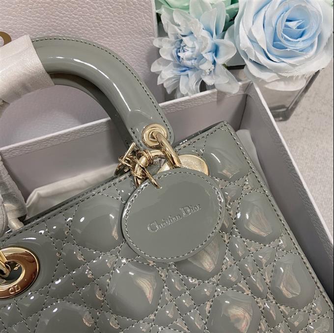 2025228Y650P211718246