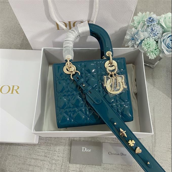 2025228Y650P211718372