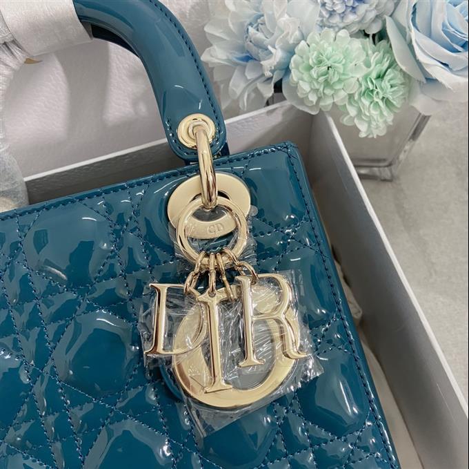 2025228Y650P211718388