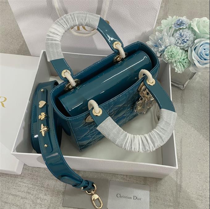 2025228Y650P211718451