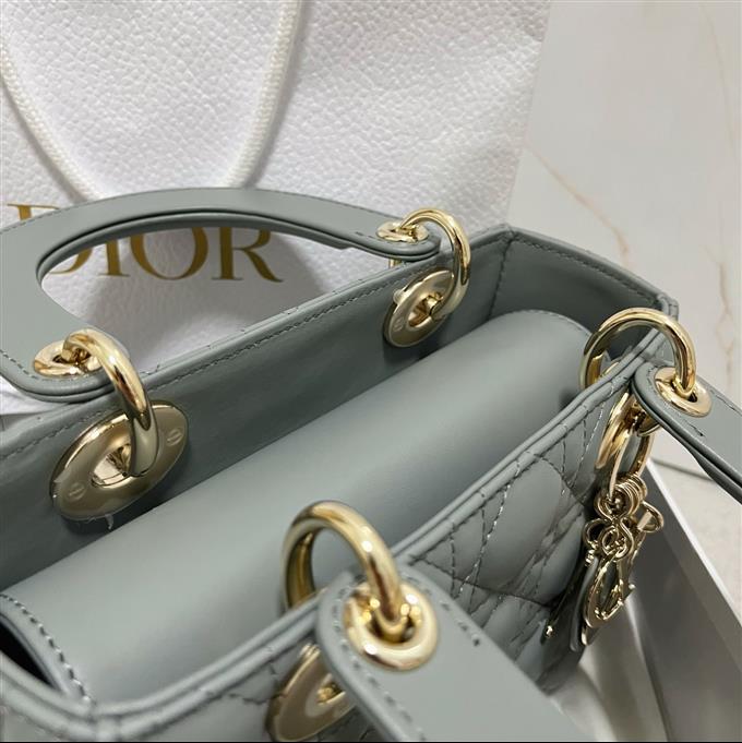 2025228Y650P211719790