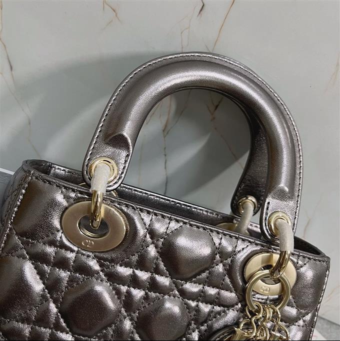 2025228Y650P211720766