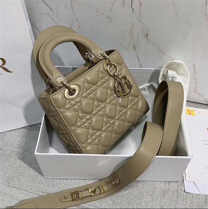 2025228Y650P211721381