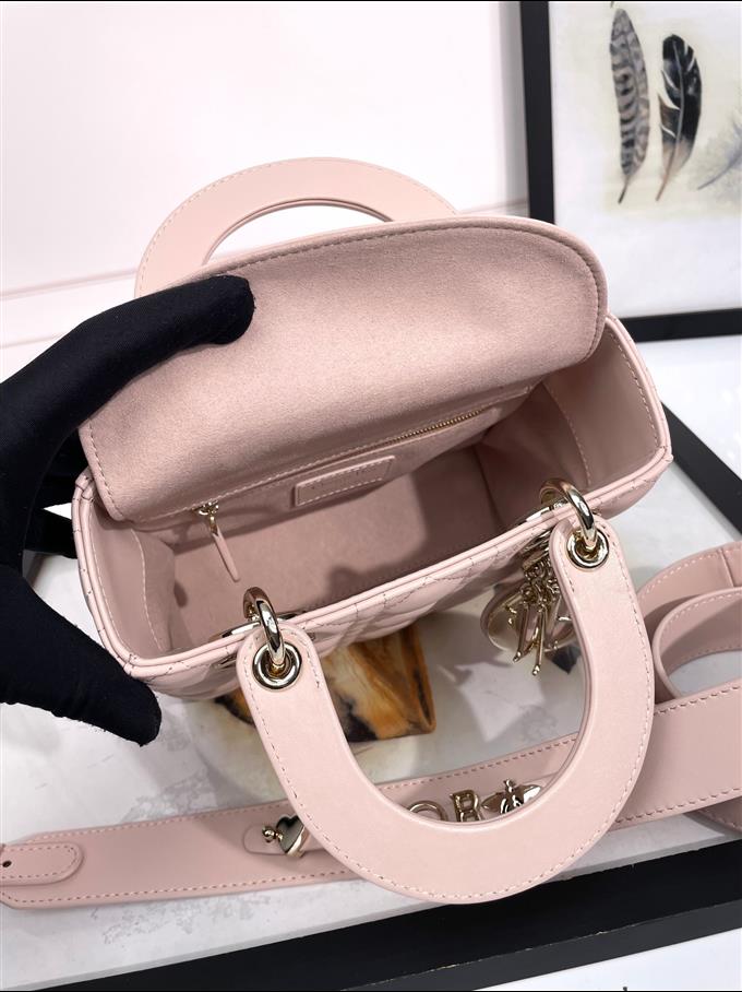 2025228Y650P211722263