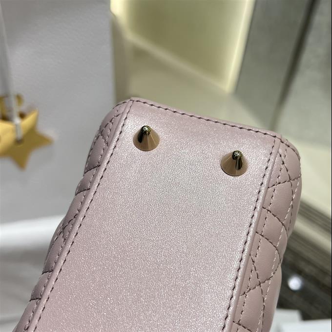 2025228Y650P211722562