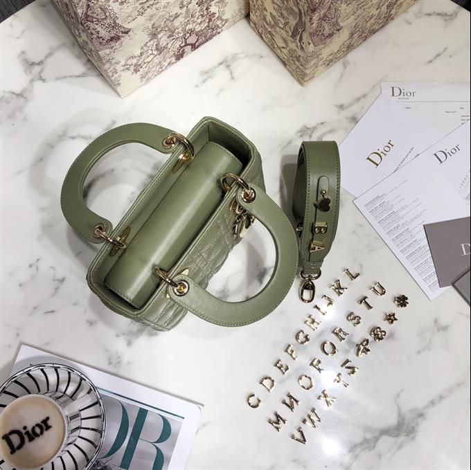 2025228Y680P21162171