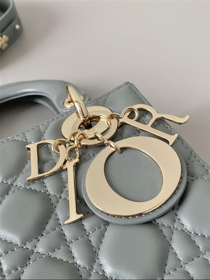 2025228Y680P211722750