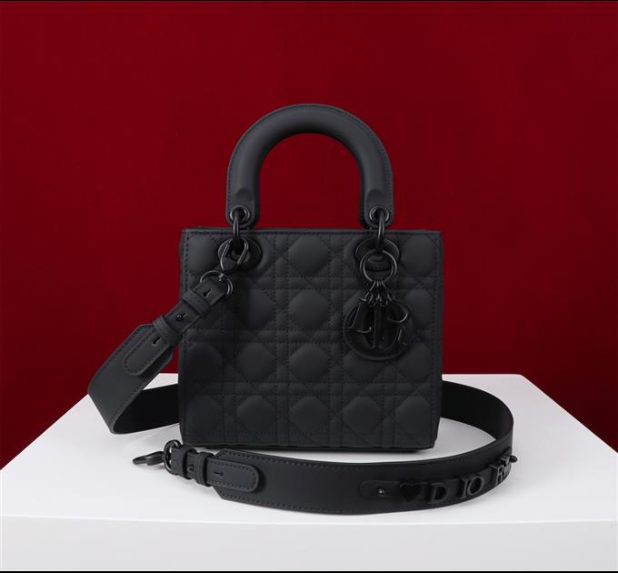 2025228Y700P211610631