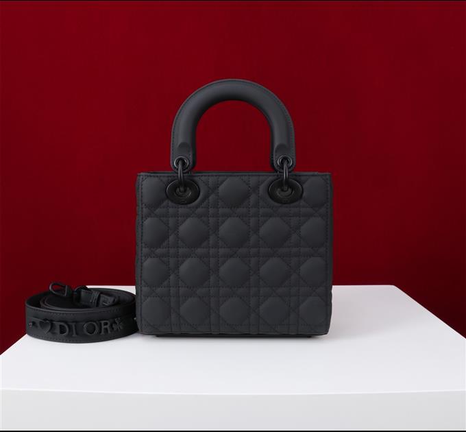 2025228Y700P211610663