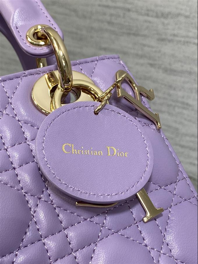 2025228Y700P211610962