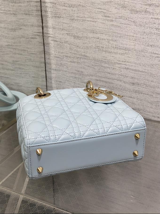 2025228Y700P211611433