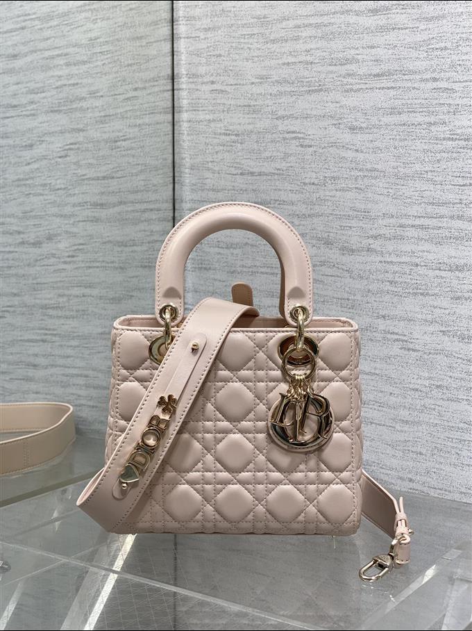 2025228Y700P211611480