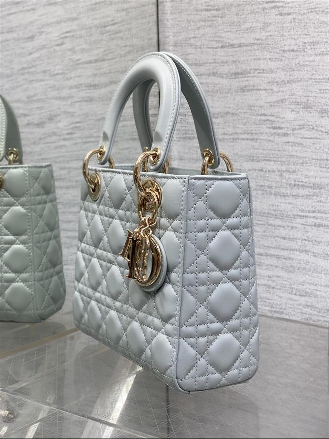 2025228Y700P211612407