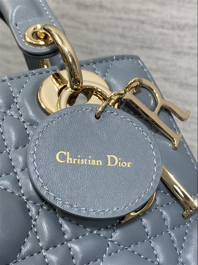 2025228Y700P211612518