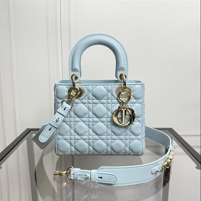 2025228Y700P211612885