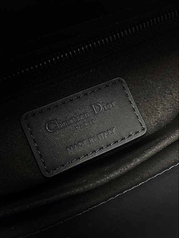 2025228Y700P21167517