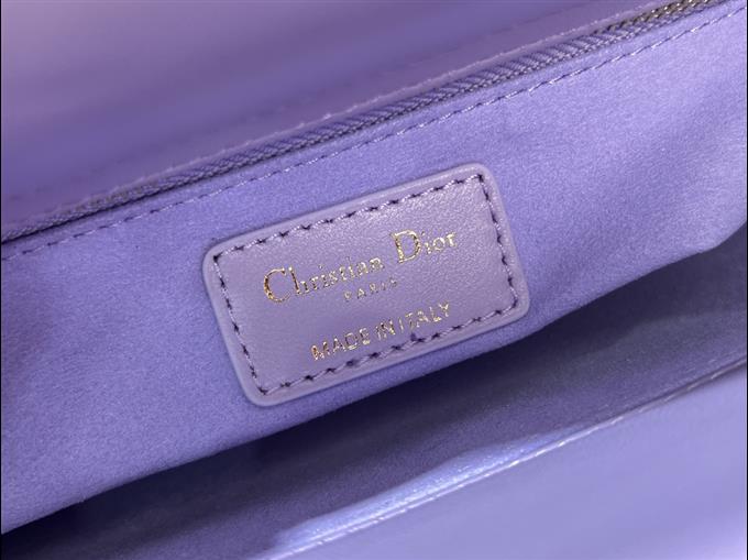 2025228Y700P21167813