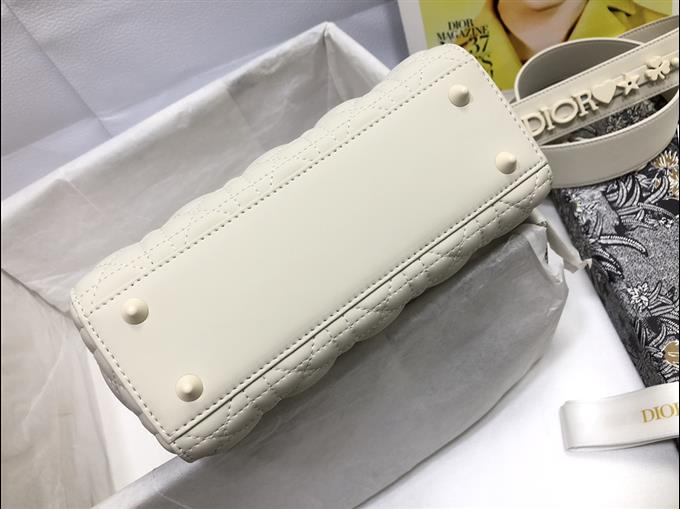 2025228Y700P21168299