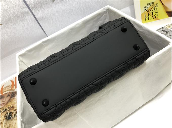 2025228Y700P21168439