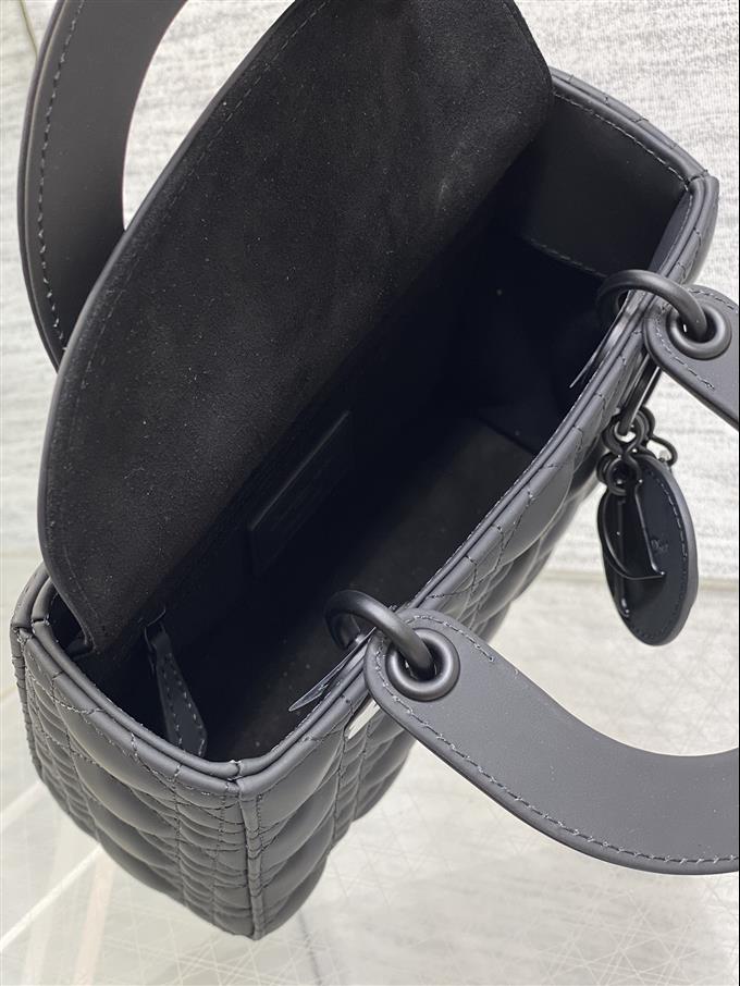 2025228Y700P21168906