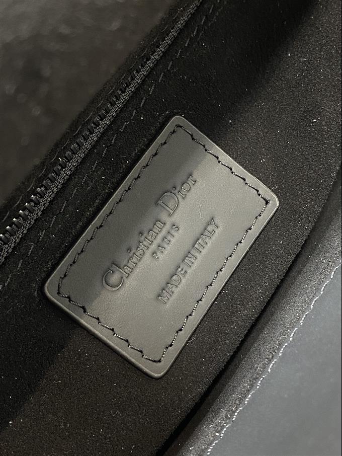 2025228Y700P21168922