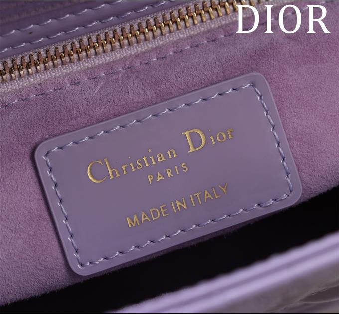 2025228Y700P21169468