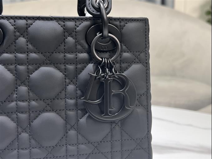 2025228Y700P211723502