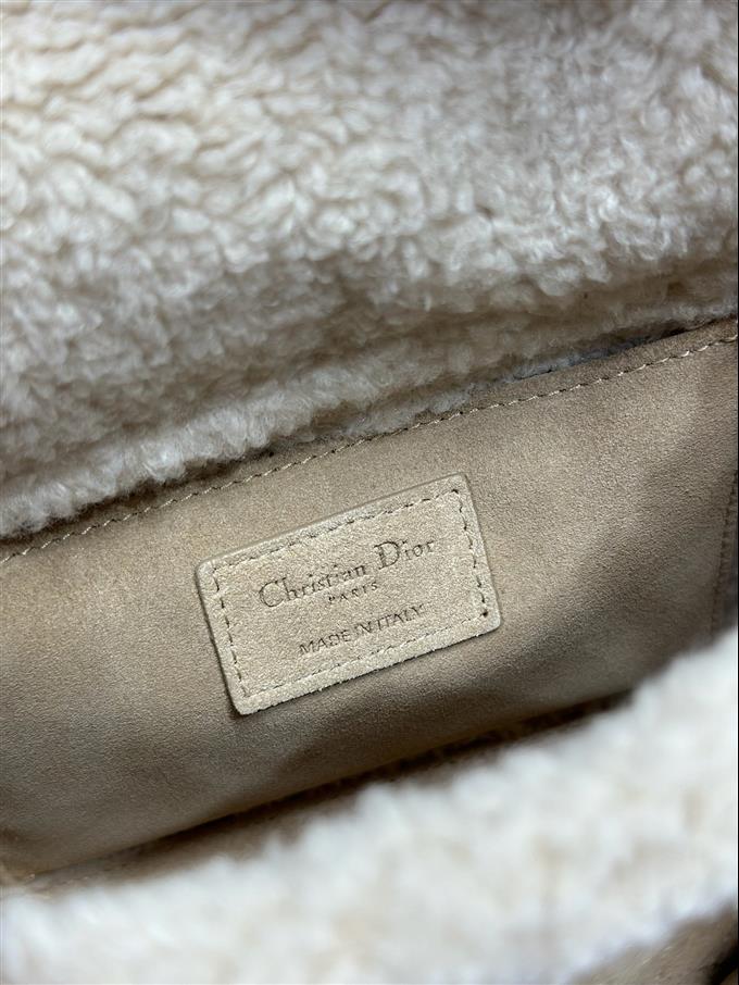 2025228Y900P211616312