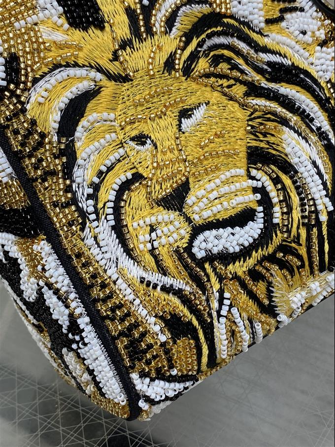 2025228Y1380P205715329