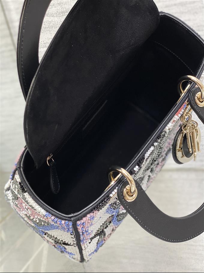 2025228Y1380P205715534