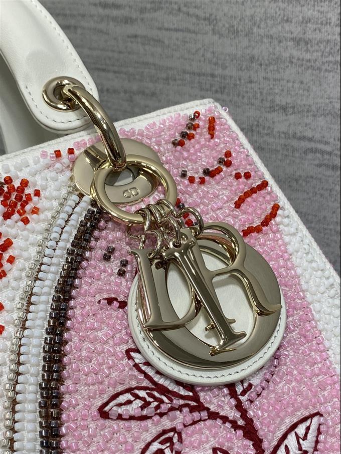 2025228Y1380P205715740