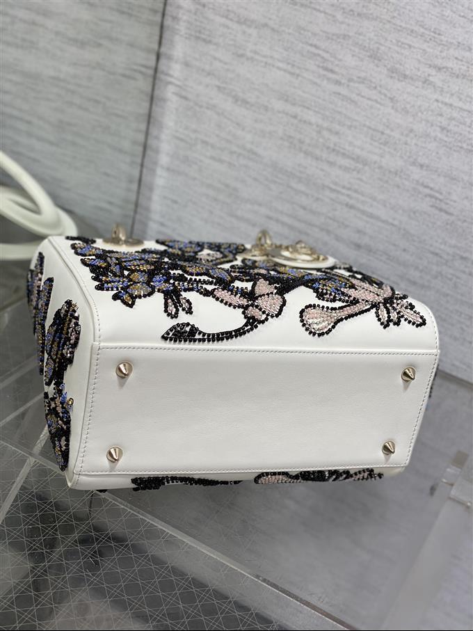 2025228Y1380P205715947