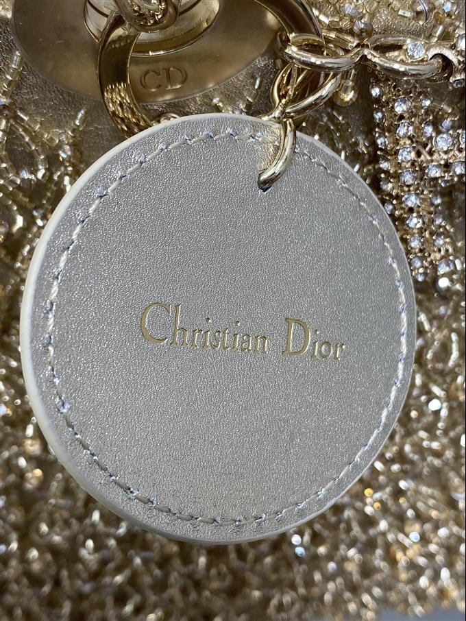 2025228Y2100P205716151