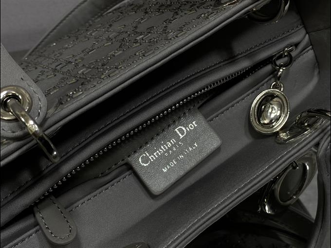 2025228Y550P211344632