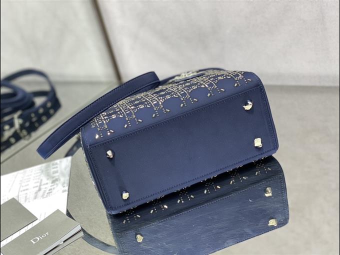 2025228Y550P211344883