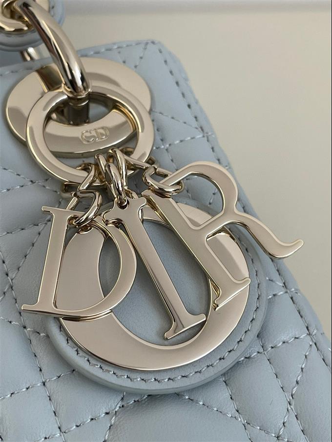 2025228Y600P22439808