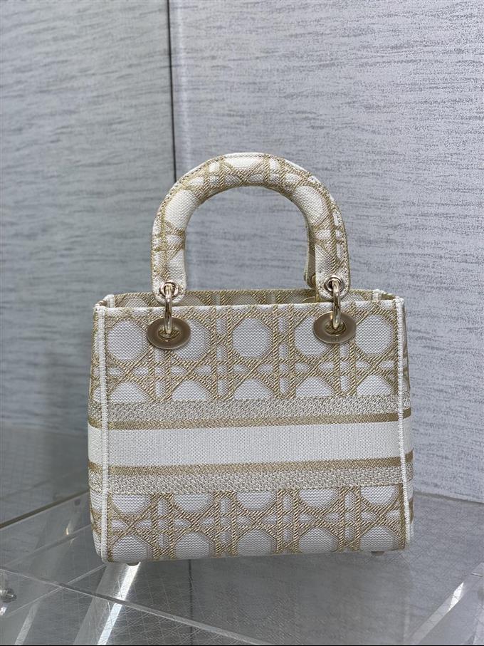 2025228Y620P211344993