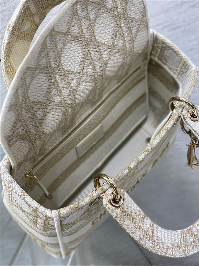 2025228Y620P21134539