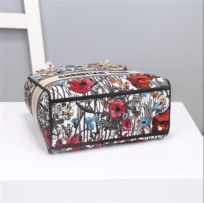 2025228Y650P205718307