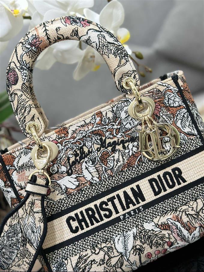 2025228Y650P205718451