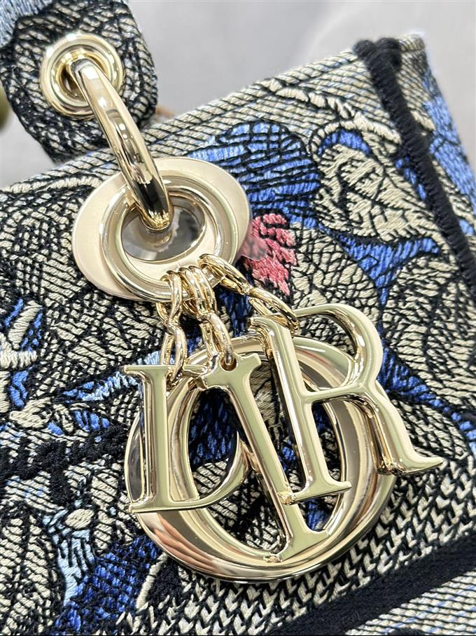 2025228Y650P205718608